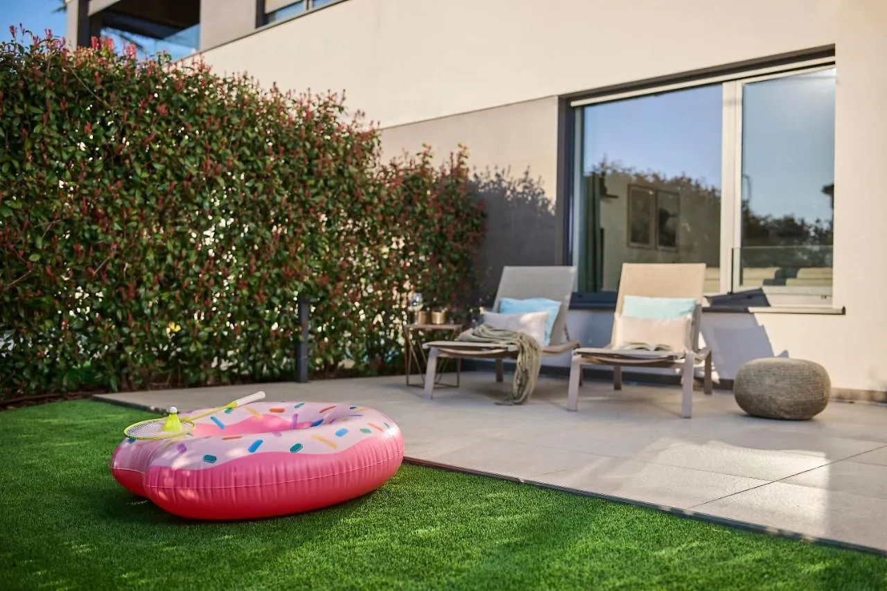 Spada Brand New Apartment With Garden 3 Min From Beach! Porec Croatia