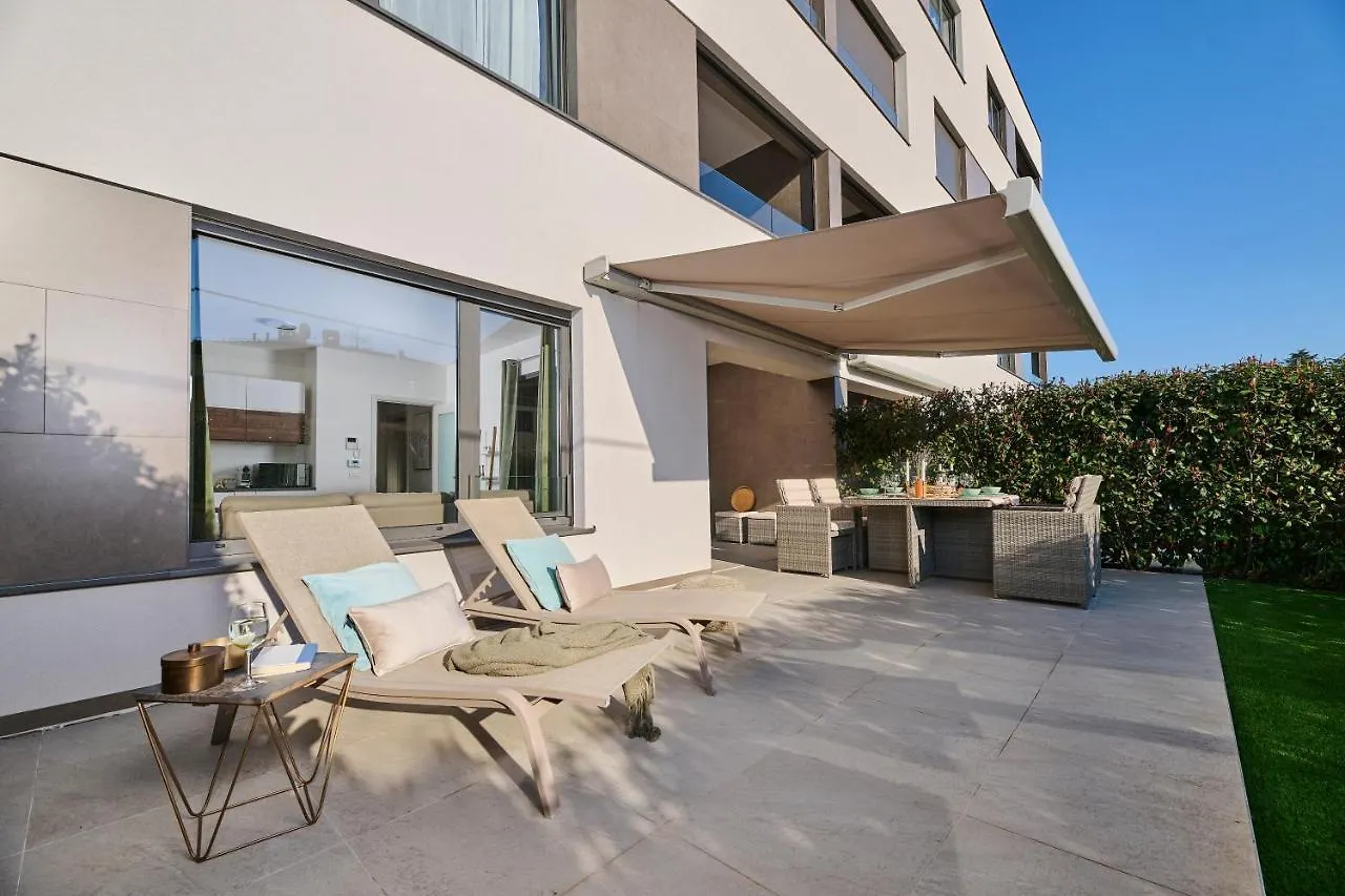 Spada Brand New Apartment With Garden 3 Min From Beach! Porec
