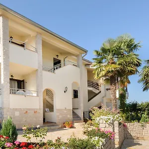 Marizela Apartment