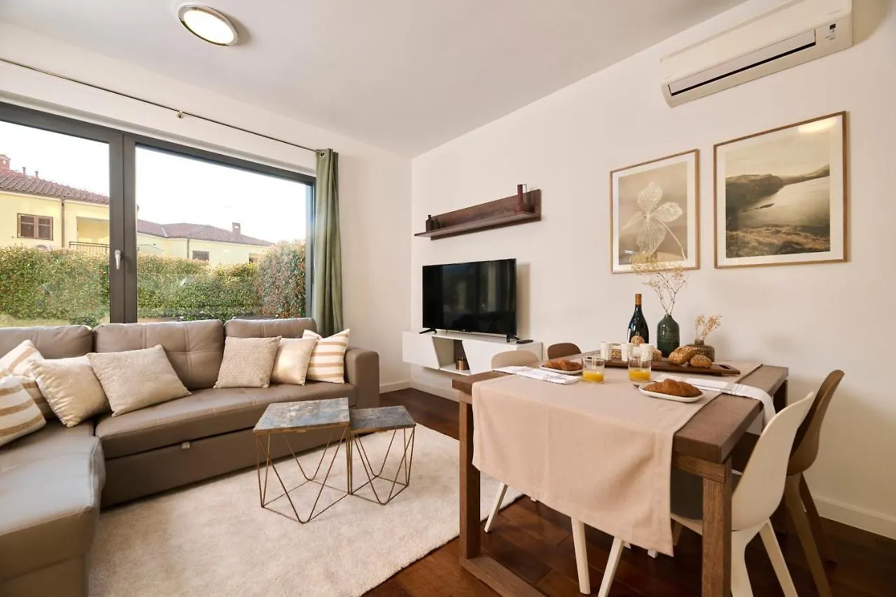 Spada Brand New Apartment With Garden 3 Min From Beach! Porec