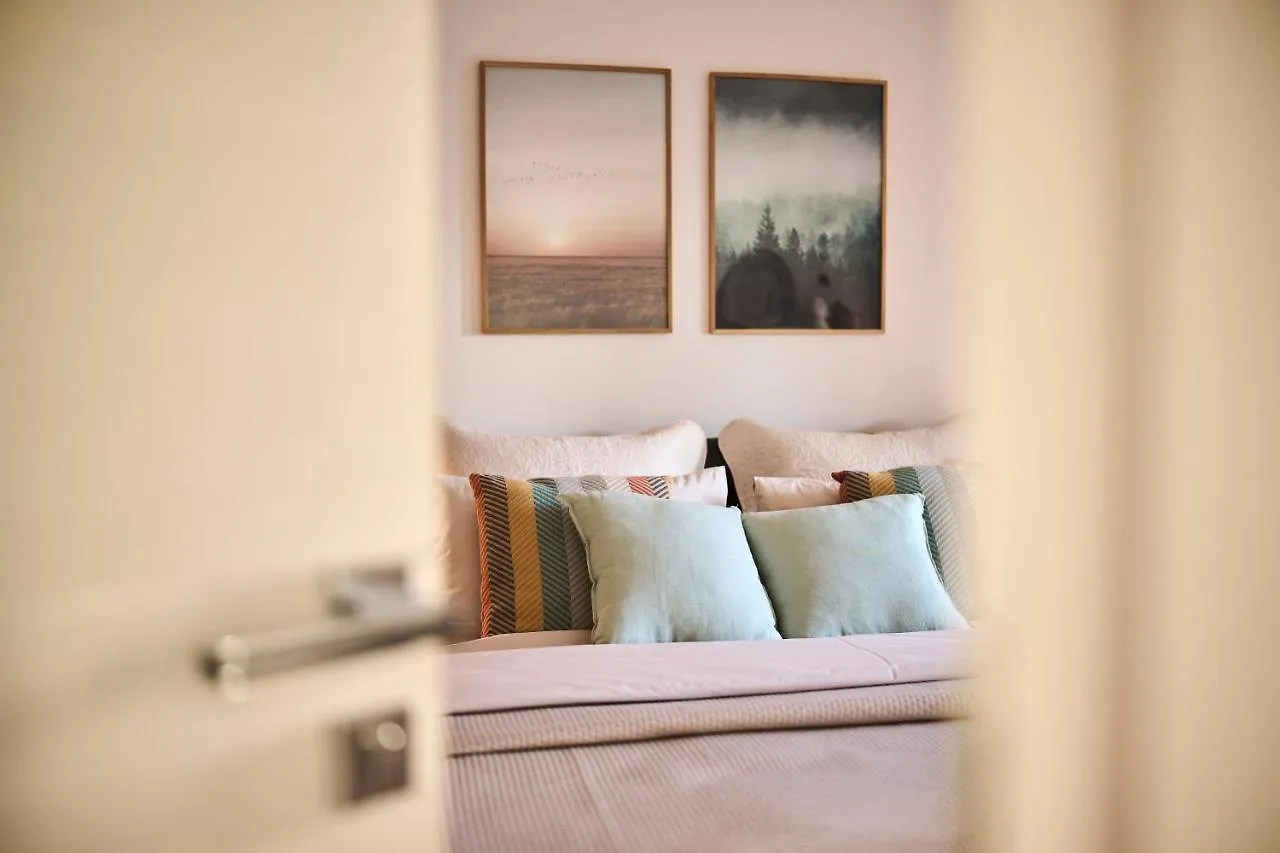 Spada Brand New Apartment With Garden 3 Min From Beach! Porec